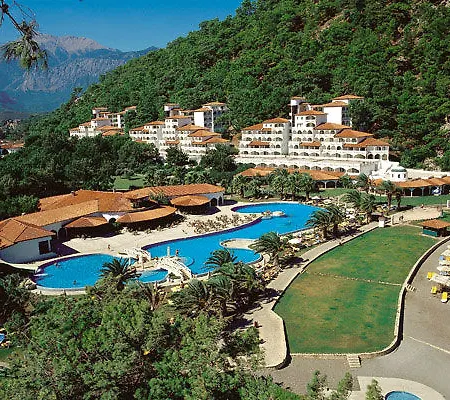 Hotel Kiris World 3*